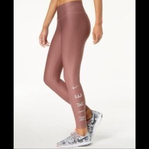 Nike 3/4 length leggings